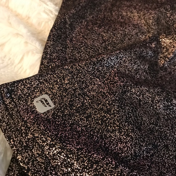 NWT Fabletics Set - Picture 7 of 8